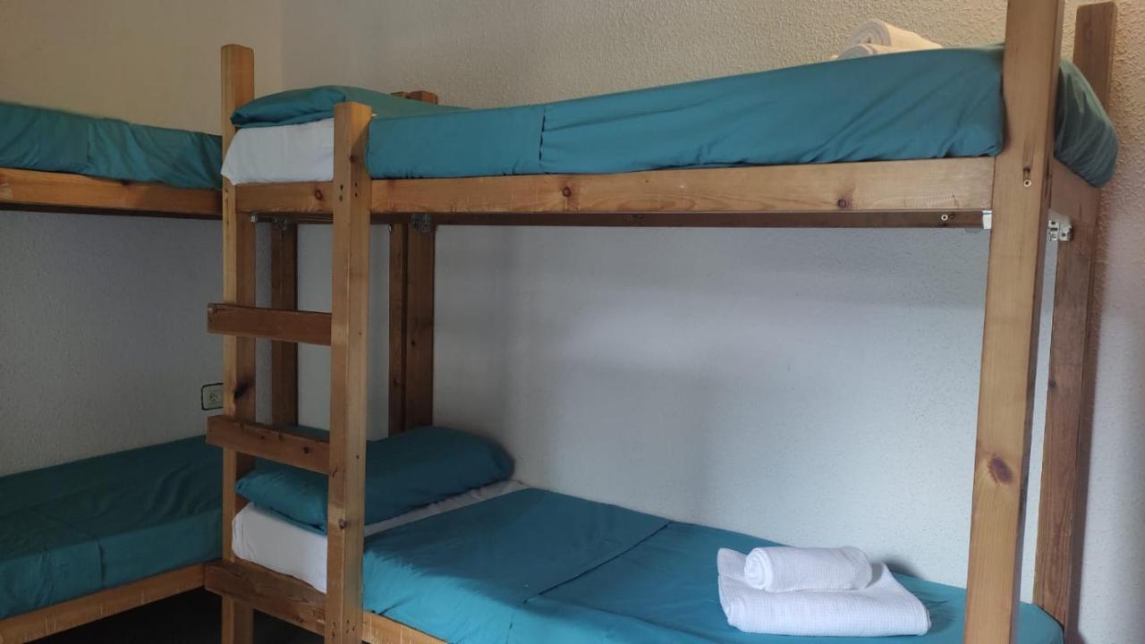 Albergue Triton - Villanúa Buitenkant foto